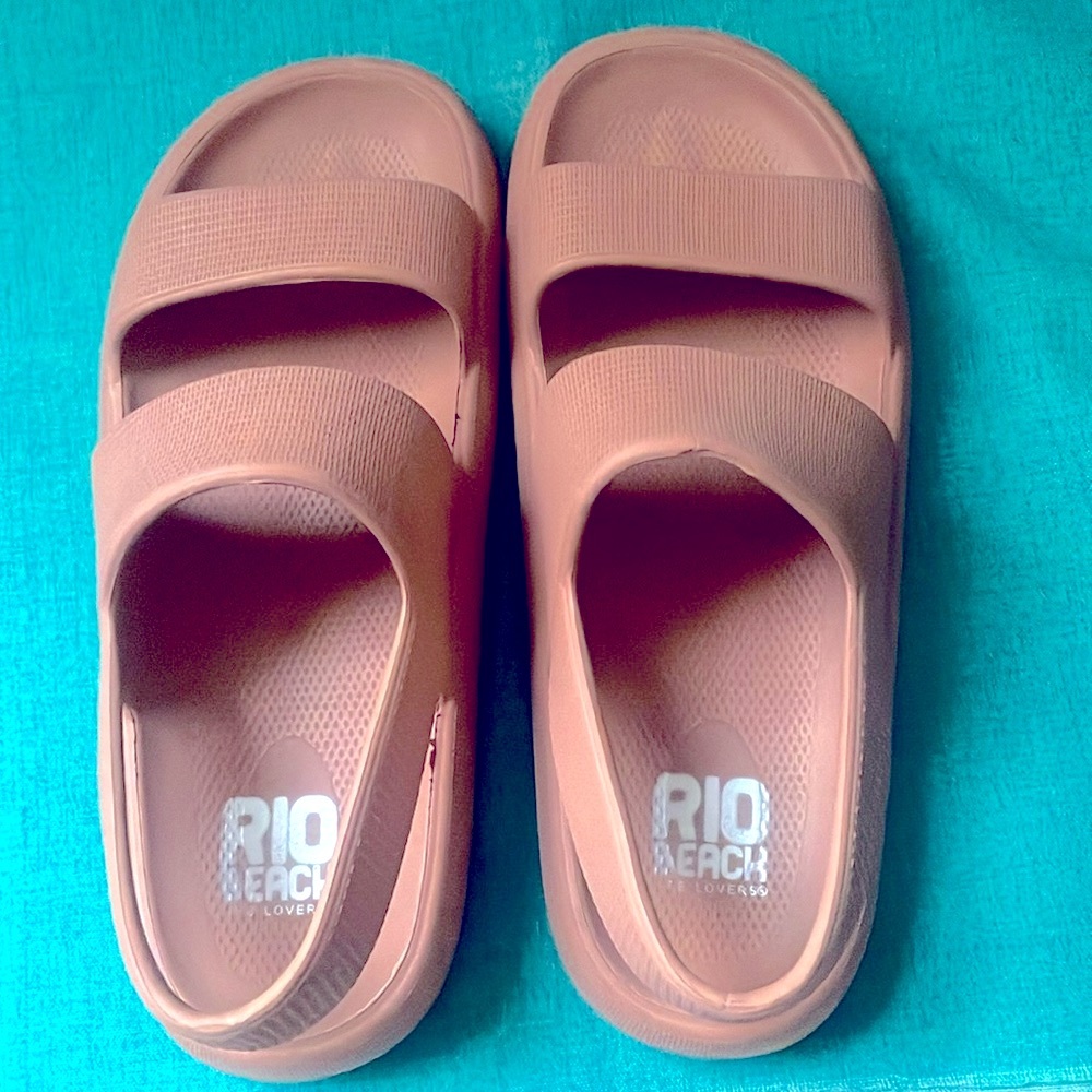 Rio beach slides - Picture 2 of 6